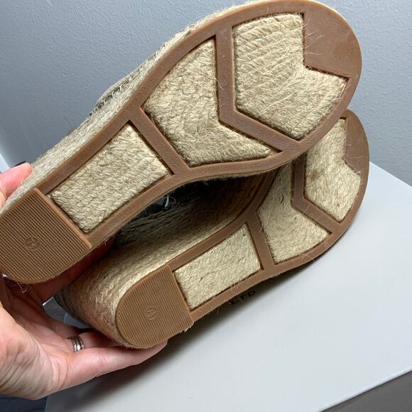 Marc Fisher Womens Adalyn Suede Saddle Espadrille Wedge Sandals Sand Dollar - Picture 7 of 8